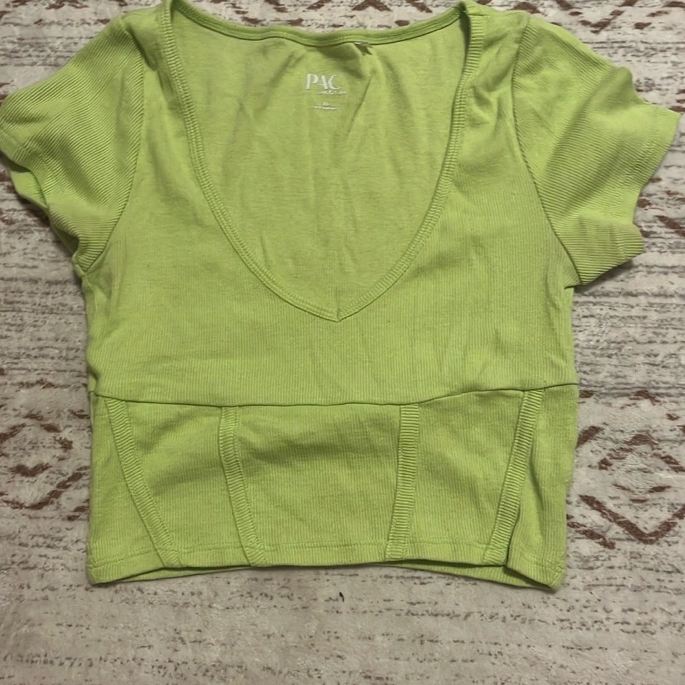 Green Cropped V Neck Tee